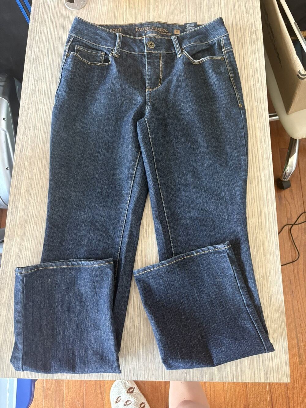 Faded Glory Curvy Boot Women's size 6 Dark Wash Blue Denim Jeans